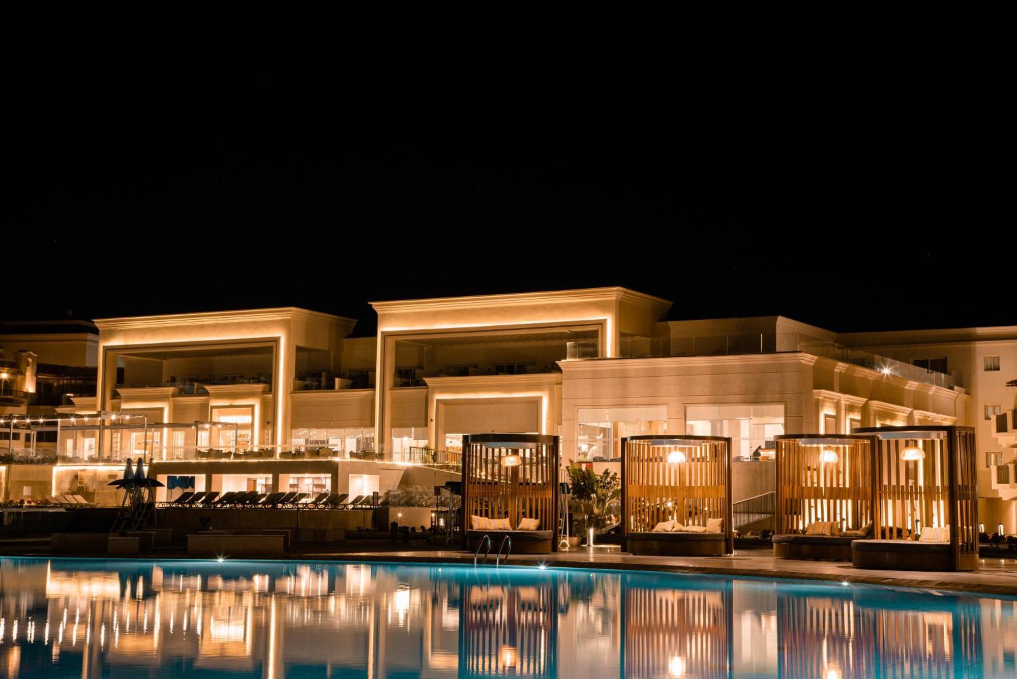 The V Luxury Resort Sahl Hasheesh Χουργκάντα Εξωτερικό φωτογραφία The Westin Resort Marina El Alamein