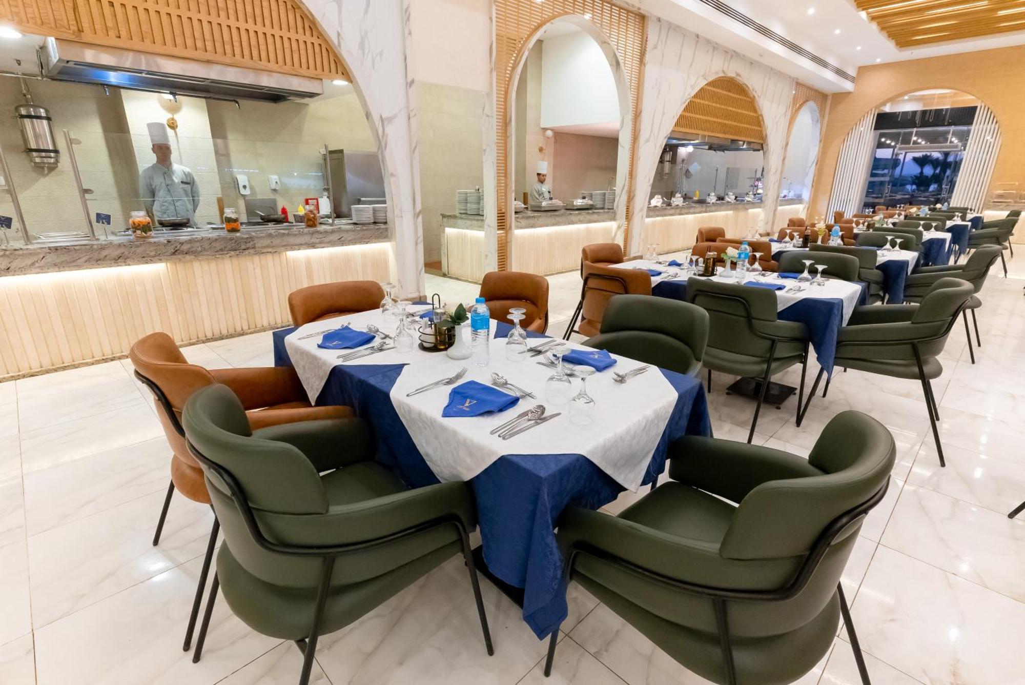 The V Luxury Resort Sahl Hasheesh Χουργκάντα Εξωτερικό φωτογραφία The restaurant