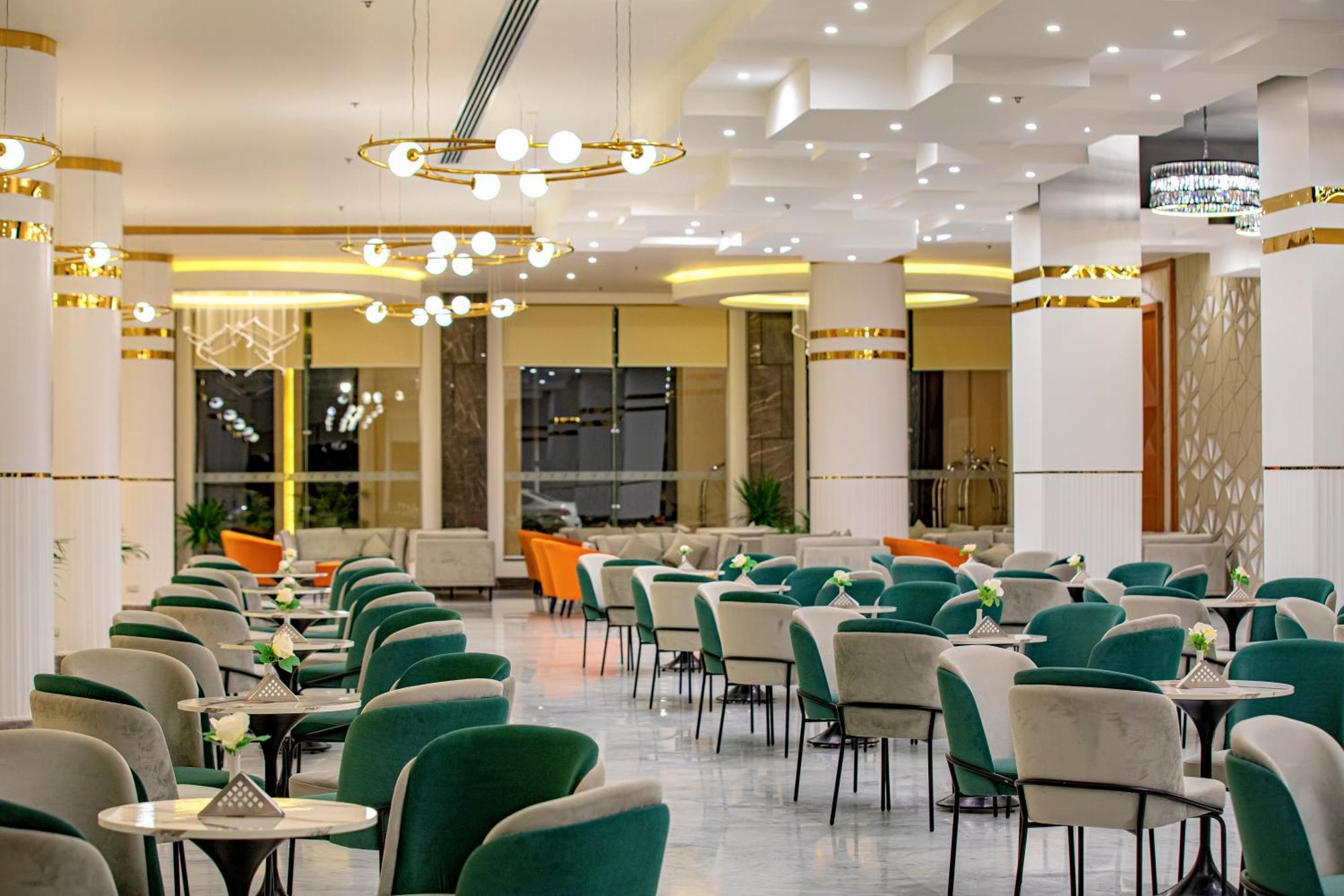 The V Luxury Resort Sahl Hasheesh Χουργκάντα Εξωτερικό φωτογραφία The interior of the restaurant