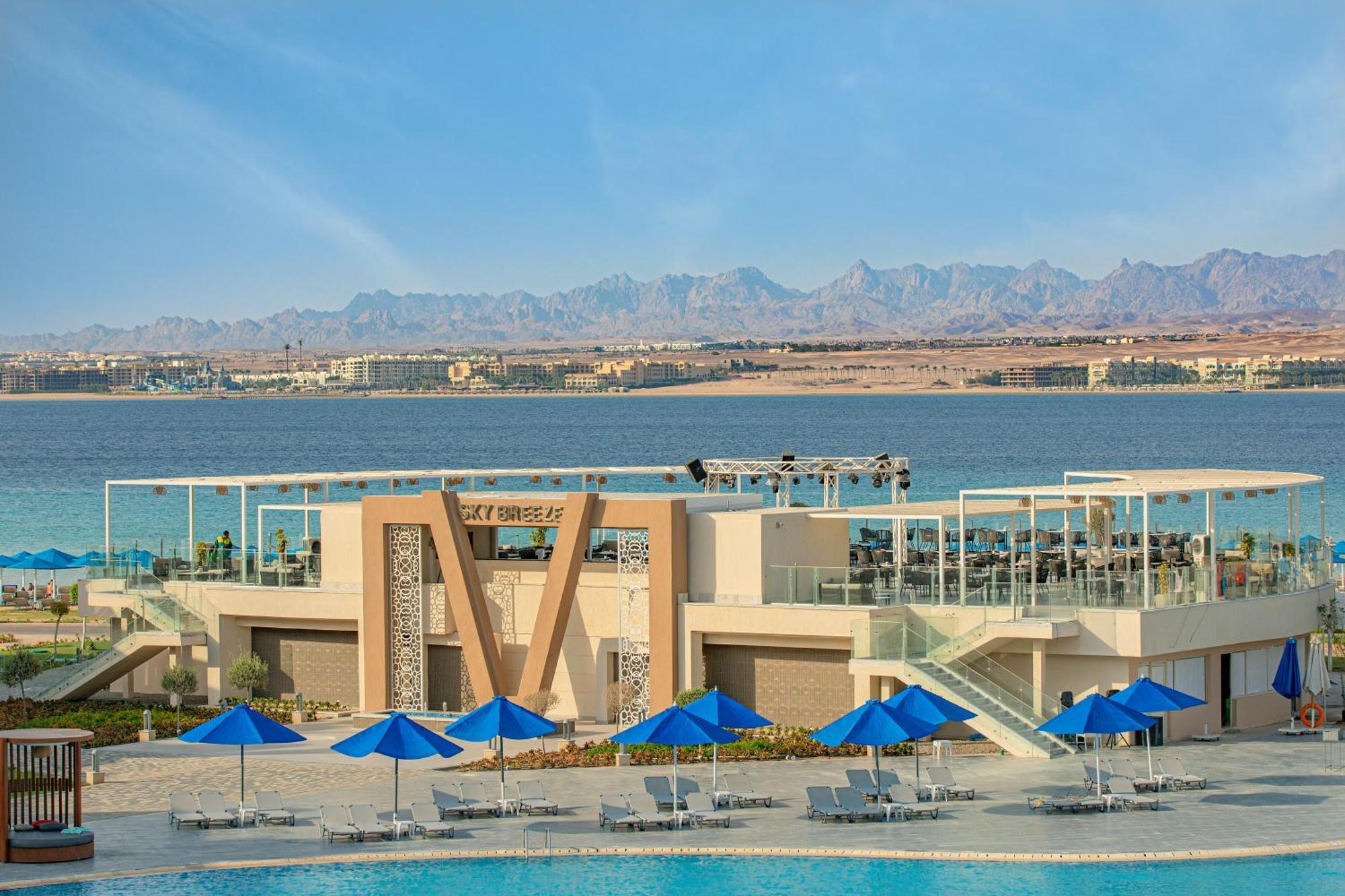 The V Luxury Resort Sahl Hasheesh Χουργκάντα Εξωτερικό φωτογραφία View of the Red Sea from the Hilton Sharm El Sheikh