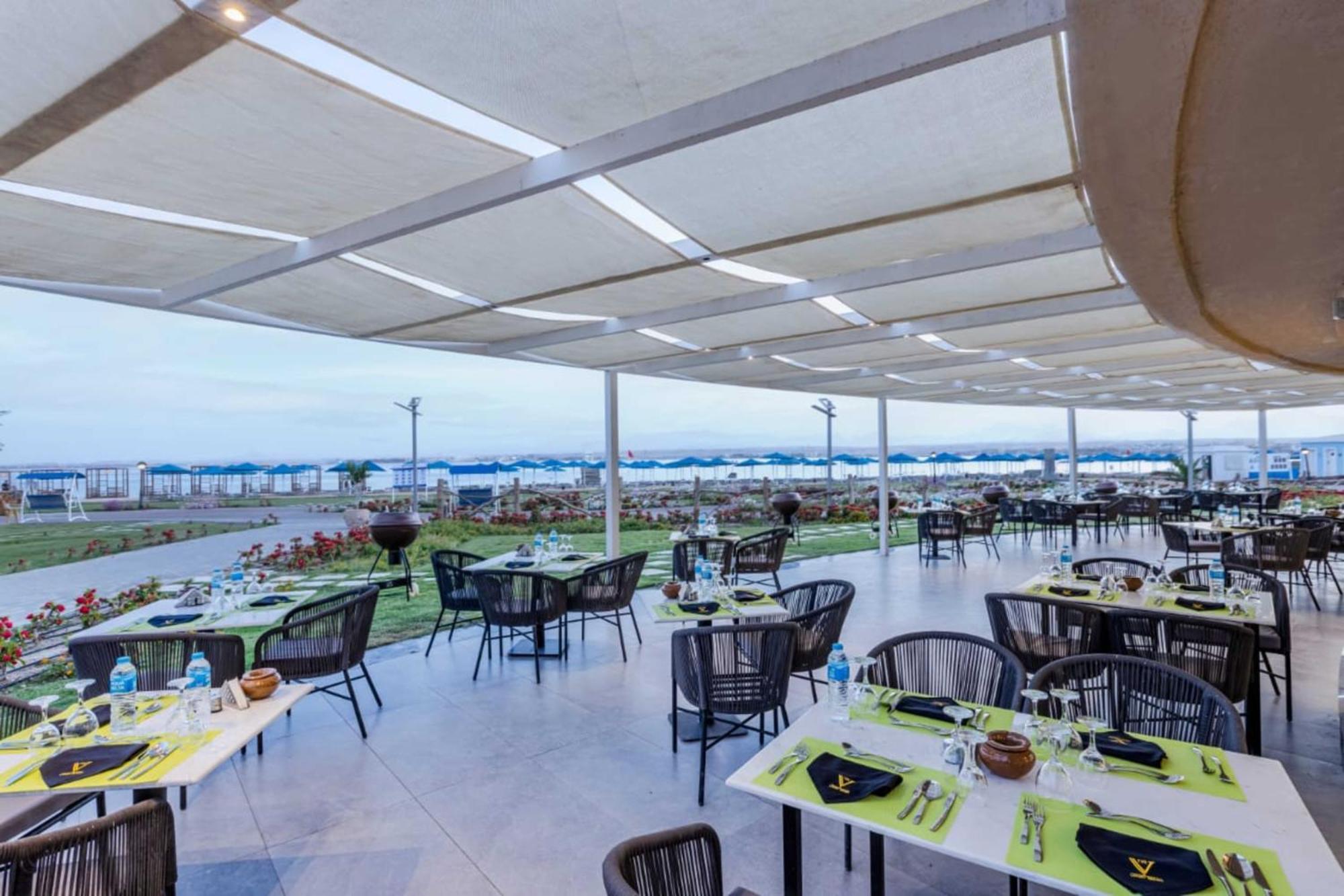 The V Luxury Resort Sahl Hasheesh Χουργκάντα Εξωτερικό φωτογραφία The restaurant