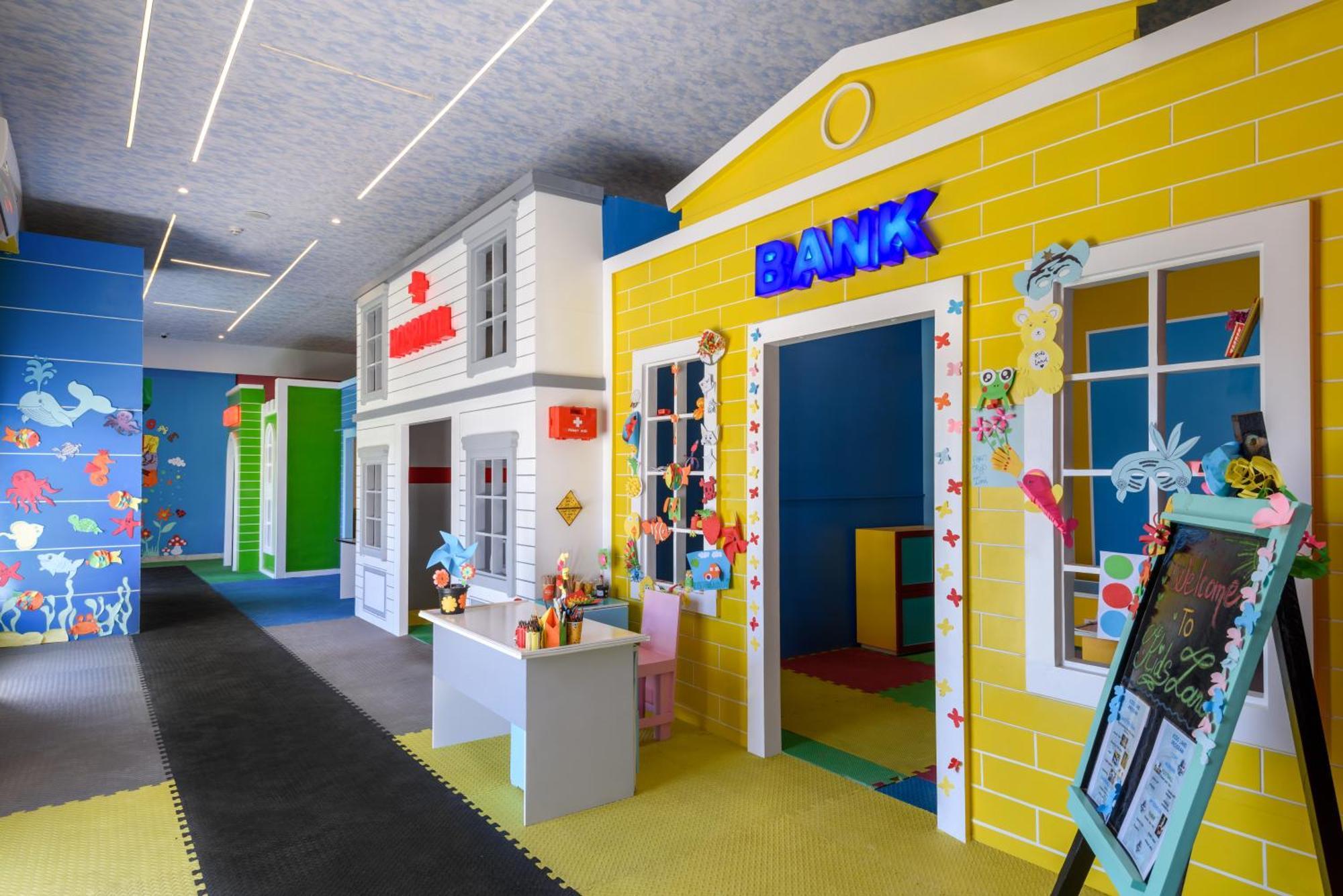 The V Luxury Resort Sahl Hasheesh Χουργκάντα Εξωτερικό φωτογραφία The Children's Museum of Oak Ridge